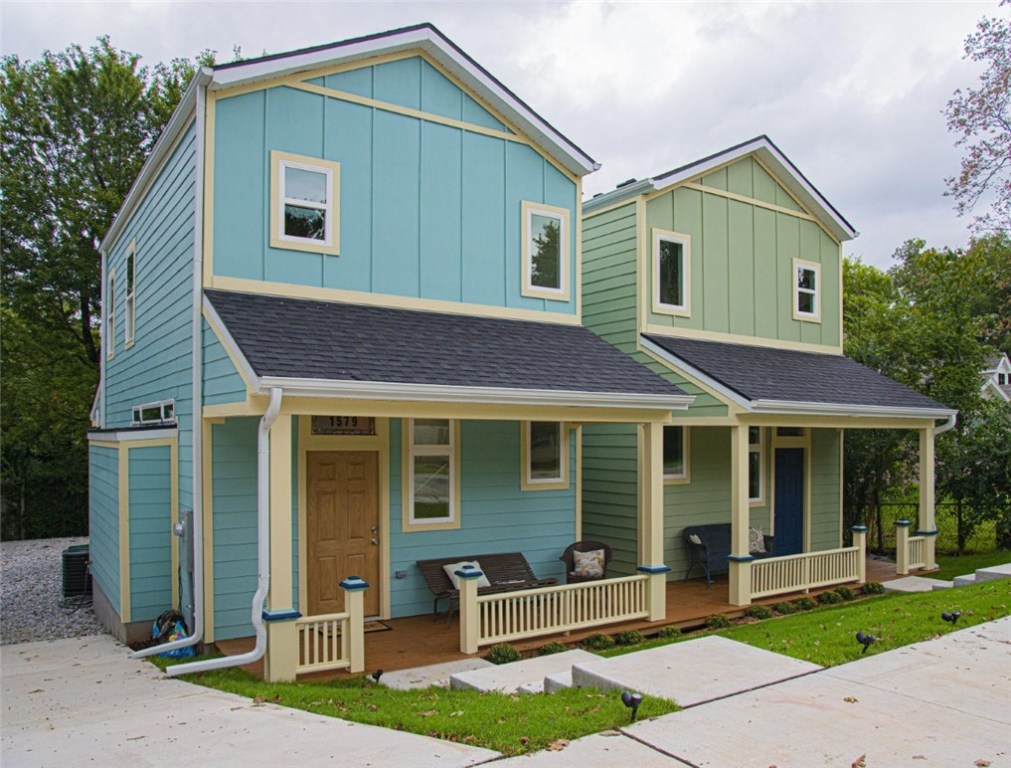 Lovely newer Townhome in a great location. Built in 2019 this Townhome has great finishing touches throughout. Beautiful floors, quartz countertops, and a screened in back porch for those summer evenings. Located around the corner from Greathouse Park and the Southern end of the Razorback Greenway. This gives you great access to all the fun things Fayetteville has to offer. One and a half miles to Dickson Street.