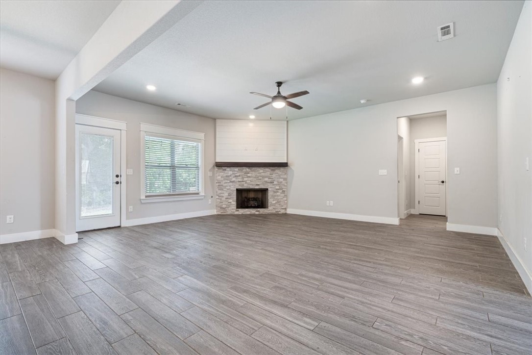 WILLOWBROOK FARMS SUB PH II-BENTONVILLE - Residential Lease