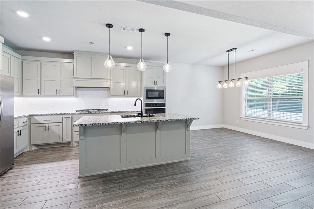 WILLOWBROOK FARMS SUB PH II-BENTONVILLE - Residential Lease