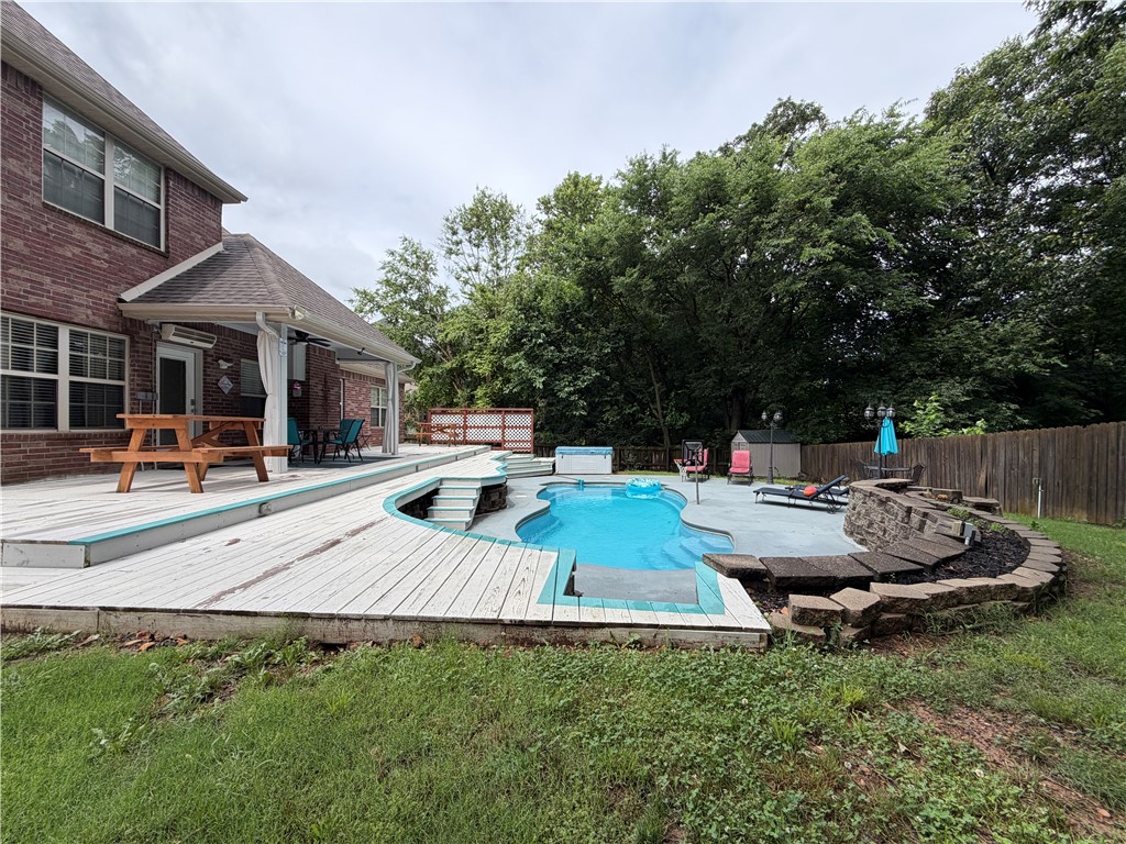 Forest Glen Sub - Residential Lease
