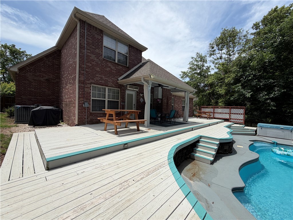 Forest Glen Sub - Residential Lease