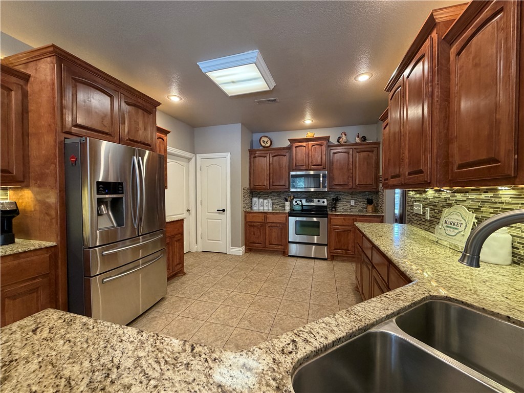 Forest Glen Sub - Residential Lease