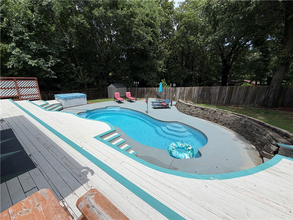 Forest Glen Sub - Residential Lease