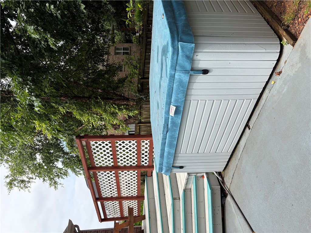 Forest Glen Sub - Residential Lease