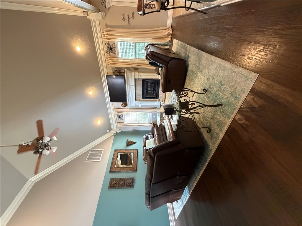 Forest Glen Sub - Residential Lease