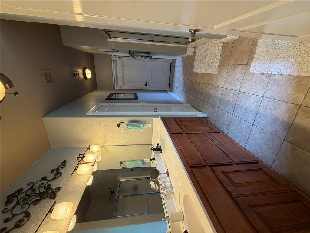 Forest Glen Sub - Residential Lease
