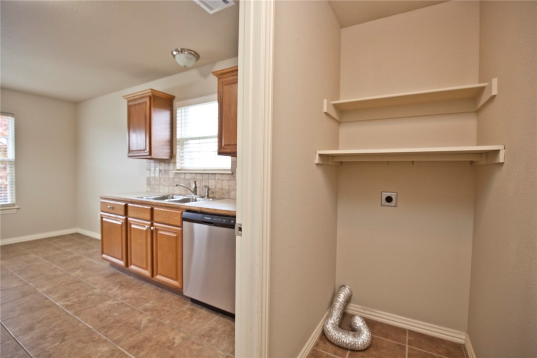 Centerpoint Sub Ph 8 Centerton - Residential Lease