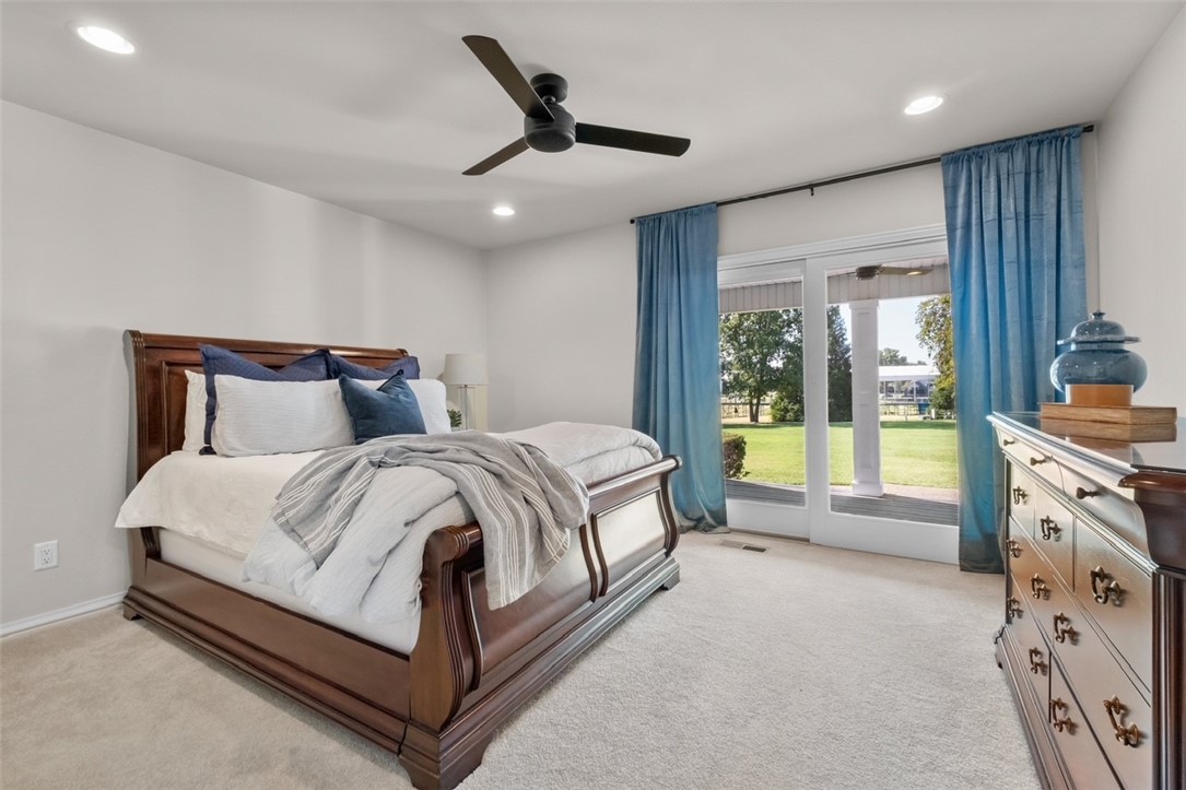 Champions Golf & Cc Ph 2 Rogers - Residential