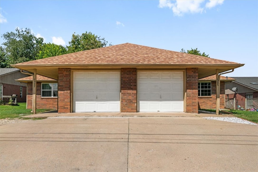 Centennial Acres Unit 09 Rogers - Residential