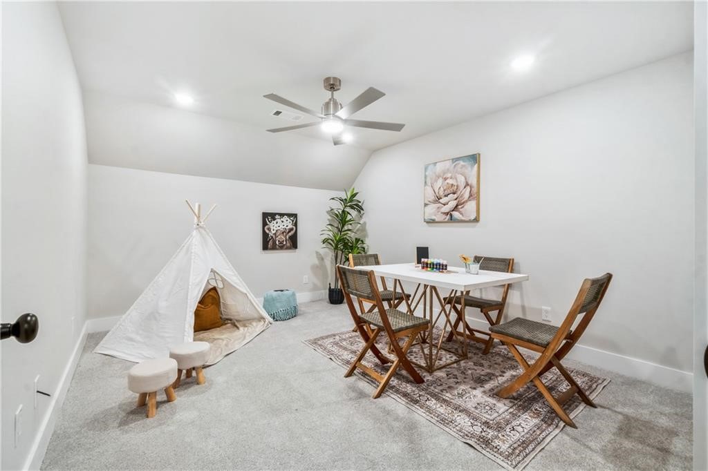 JENNA ESTATES-GRAVETTE - Residential
