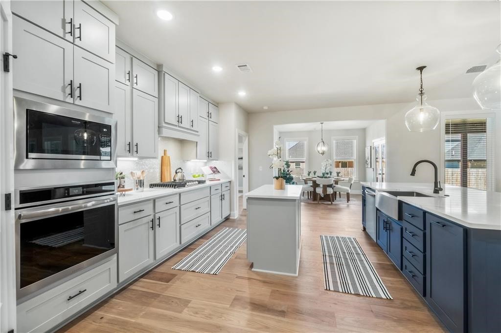 JENNA ESTATES-GRAVETTE - Residential