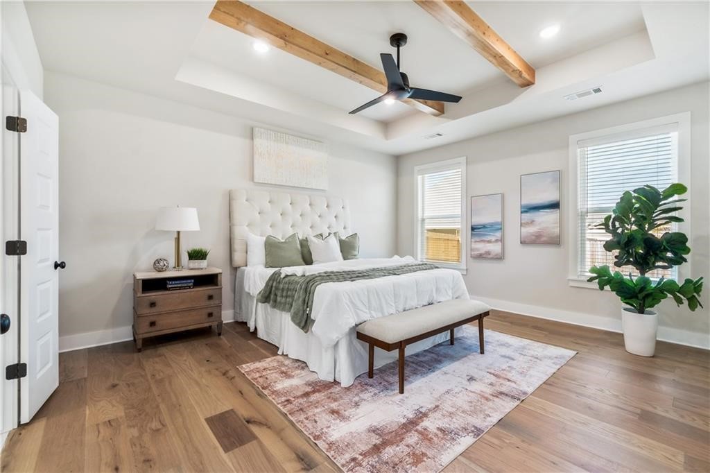 JENNA ESTATES-GRAVETTE - Residential