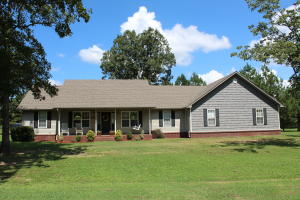 Great 4 brm 3.5 bath home in Bryant Branch Estates! 2 living areas, 2 master suites and plenty of room to roam on 3 acres of land. Master features large walk-in closet, large master bath and walk-out area with covered porch to relax on. Garage features additional storage above it, don't miss out on this one today!