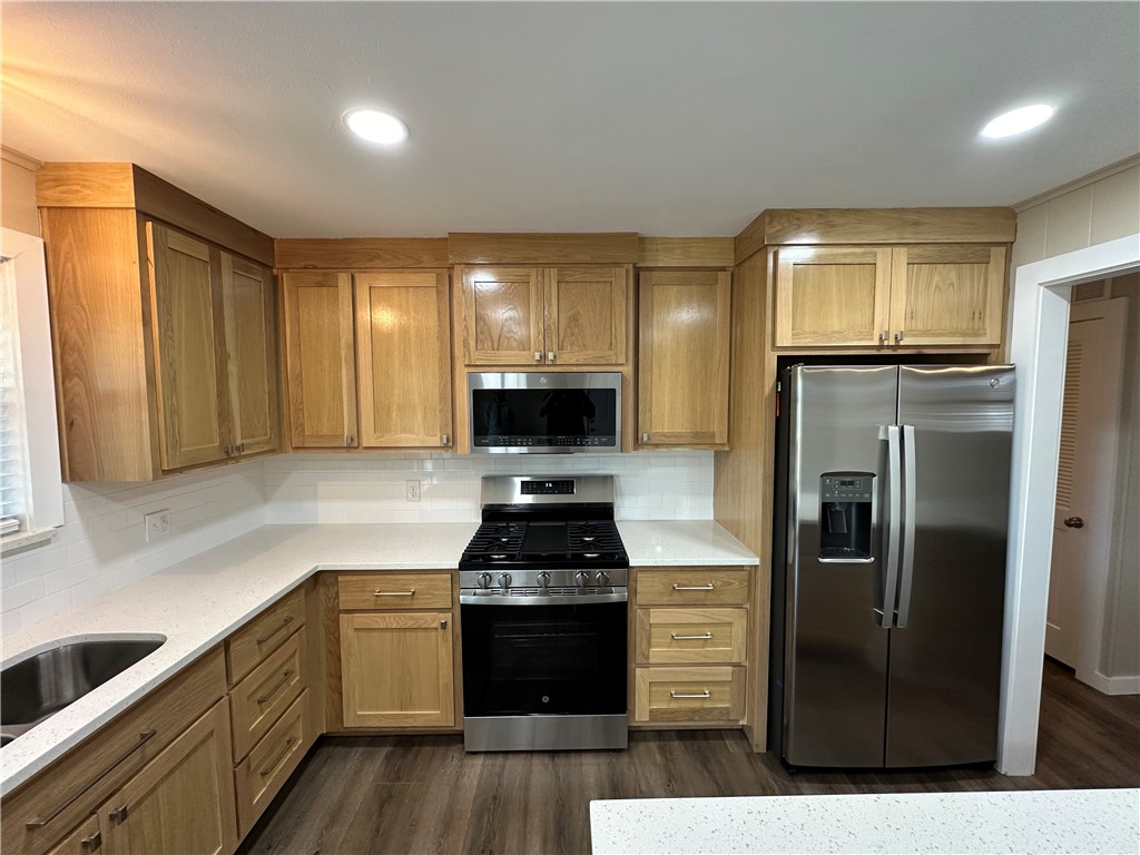 Westwood Hills Rogers - Residential Lease