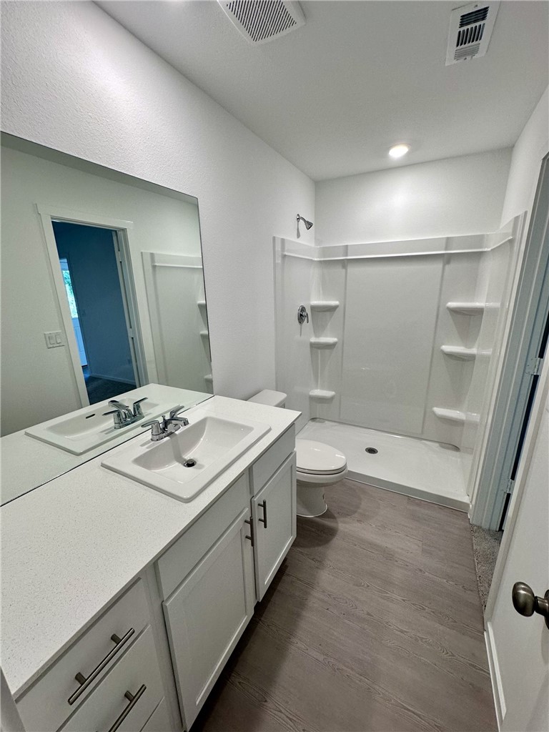 BISHOP VINEYARDS PH 1-LOWELL - Residential