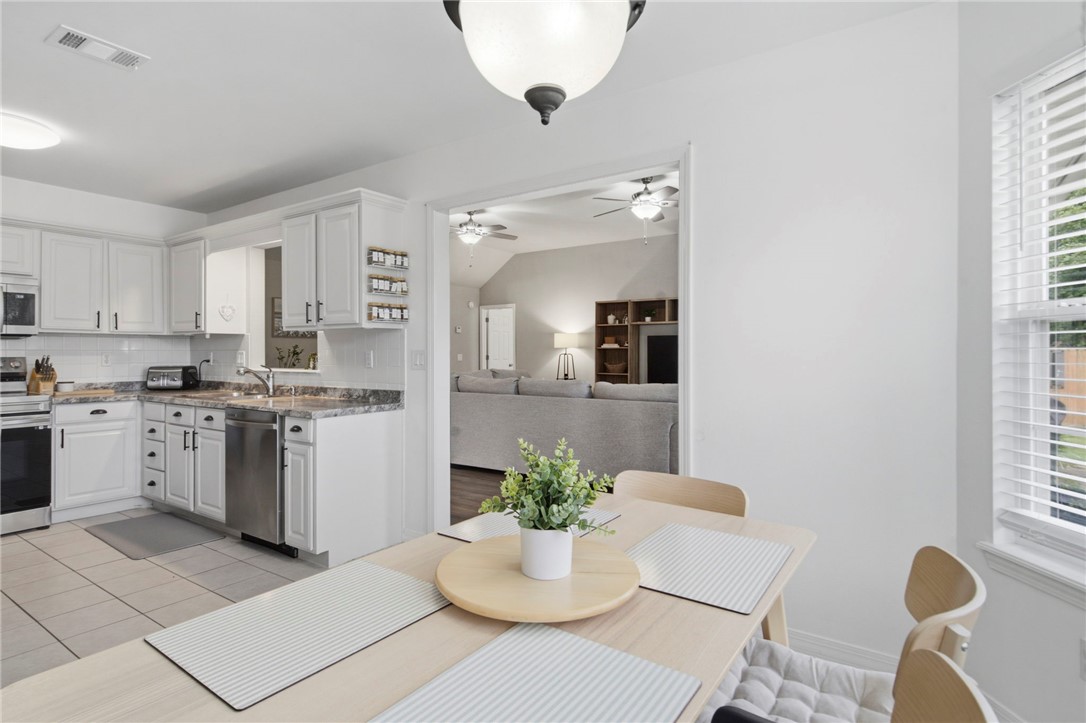 Champions Estates Rogers - Residential