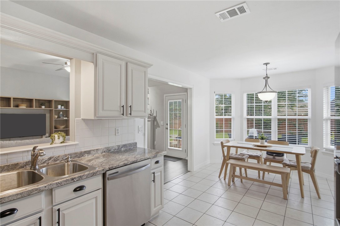 Champions Estates Rogers - Residential