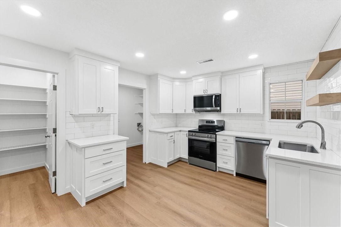 Crossover Heights Ph I - Residential Lease