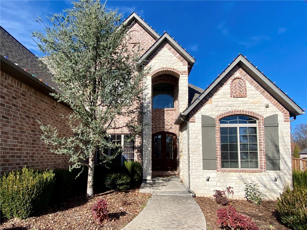 Oak Tree Centerton - Residential