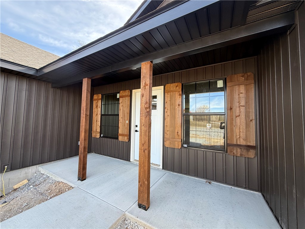 New home, Huntsville Gem! – Completion March 2026! 

Seize this rare opportunity to own a brand-new, modern home for under $316K. This 3-bedroom, 2-bathroom home at 140 Mae St. offers an ideal blend of quality, affordability, and a prime location.

What sets this homes apart from the other new homes in the area:

Thoughtfully designed open-concept layout with high-quality finishes throughout.

The custom cabinets, covered back deck, added trim detail & tile shower, + comm. grade flooring are a few things that make this home special!

Location & Lifestyle:

Central Convenience: Located just minutes from everything Huntsville has to offer, including local dining and shopping.

Outdoor Paradise: Enjoy quick access to the region’s best riverways, including War Eagle Creek and the Kings River, plus nearby Withrow Springs State Park.

NWA Commuter Friendly: Perfectly positioned for easy access to the Northwest Arkansas from Hwy 412.

Don’t miss out on one of the best new construction values in the area!