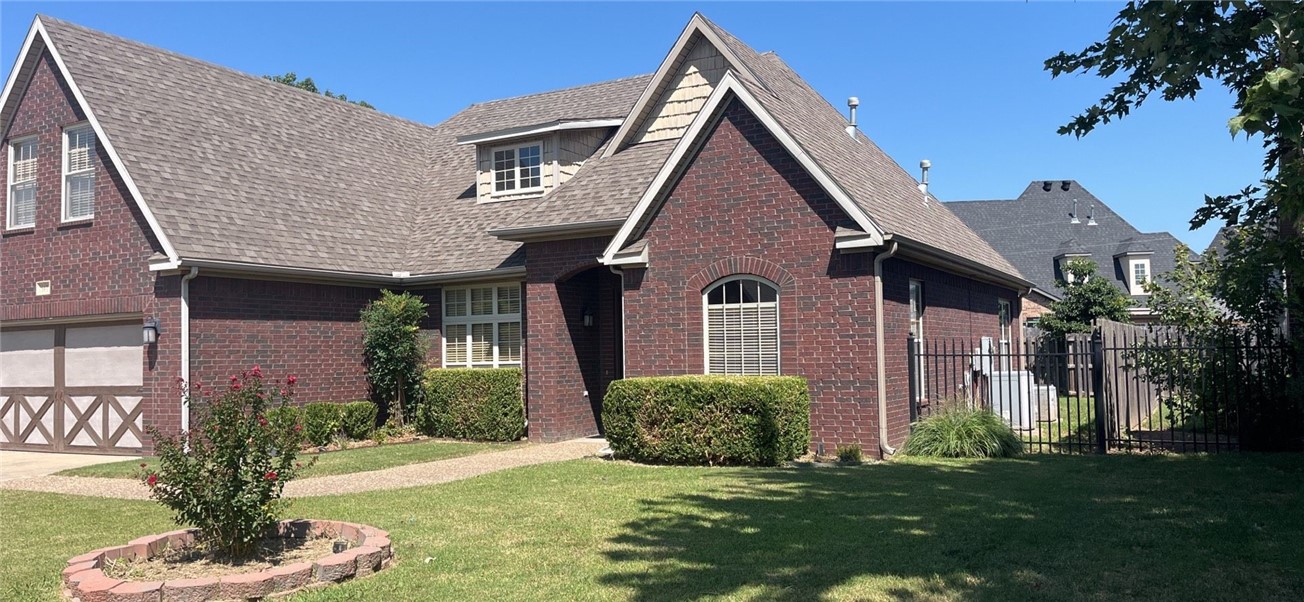 Hearthstone Sub Ph Ii-Rogers - Residential Lease