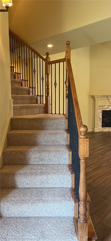 Hearthstone Sub Ph Ii-Rogers - Residential Lease