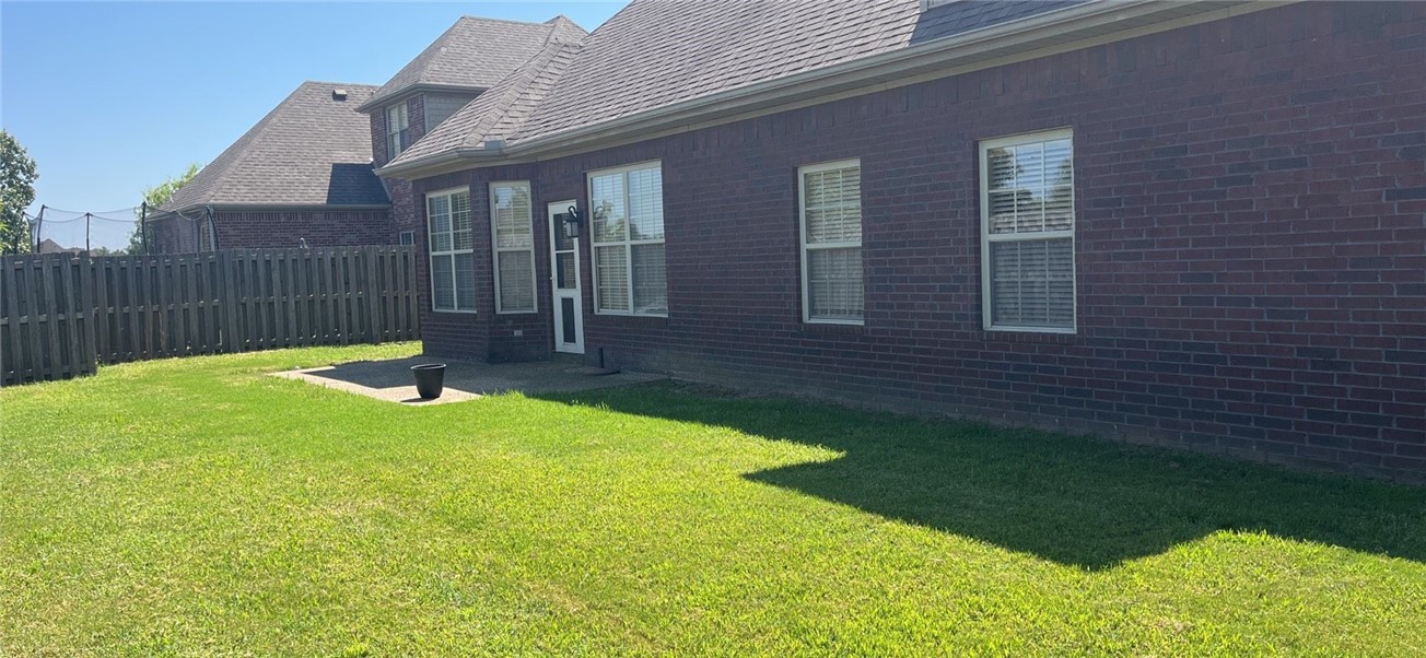 Hearthstone Sub Ph Ii-Rogers - Residential Lease