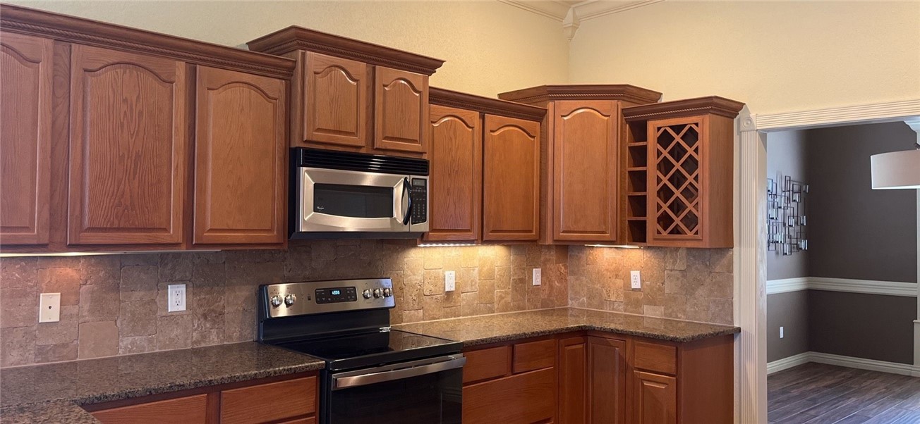 Hearthstone Sub Ph Ii-Rogers - Residential Lease