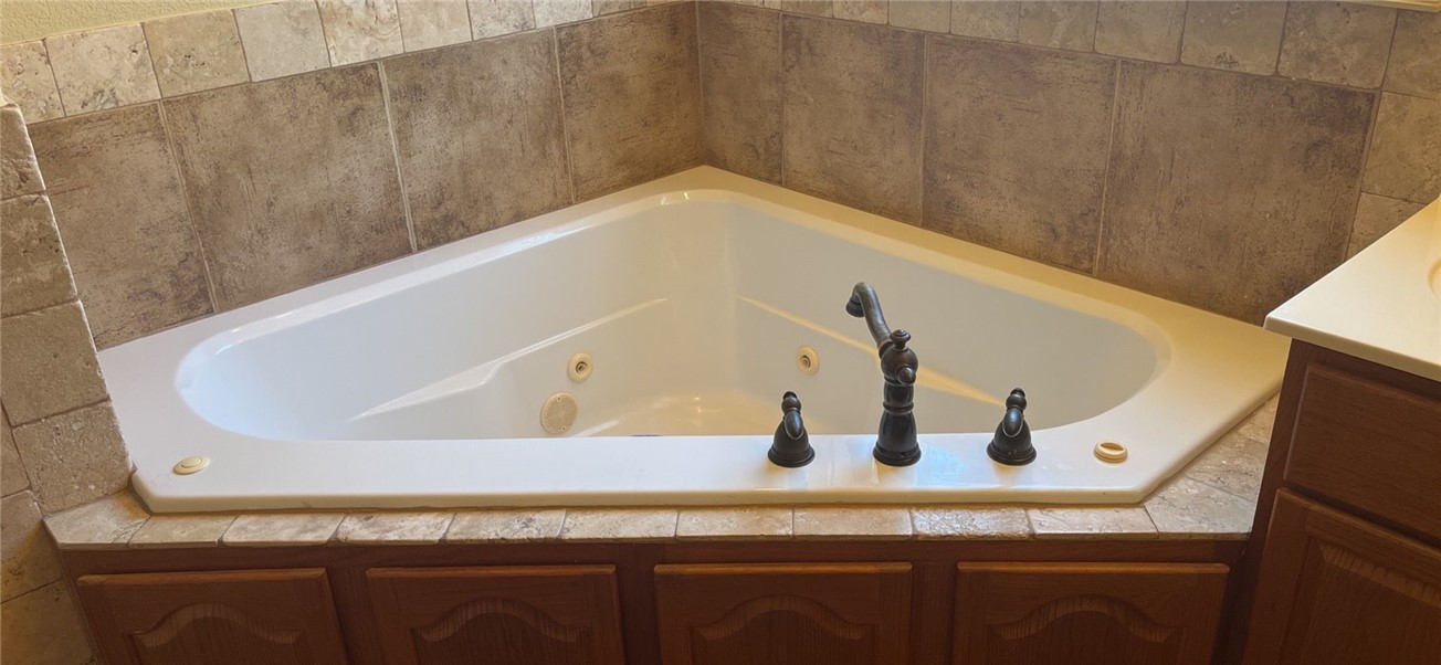 Hearthstone Sub Ph Ii-Rogers - Residential Lease