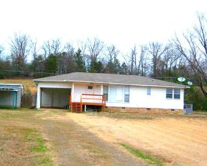 Cute newly remodeled 3 bd 1 ba home sitting on 1 acre M/L for $64,900!  Located within Plummerville City limits.  Heat and air unit replaced in 2015 and new roof added in Nov. 2018.