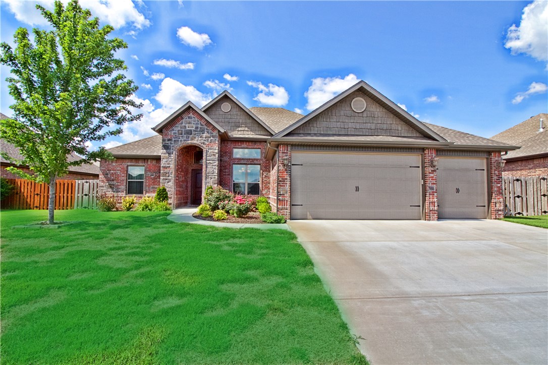 Beautiful home in Liberty Bell in SW Rogers. One of a kind kitchen! 4 Bedroom, 3 Bath, 3 Car Garage home in desirable Northwest Arkansas Neighborhood. Features include: granite countertops, real wood floors, central vac, covered patio with fireplace. Neighborhood has community pool & only 2 miles from shopping, entertainment and restaurants! Bentonville schools.