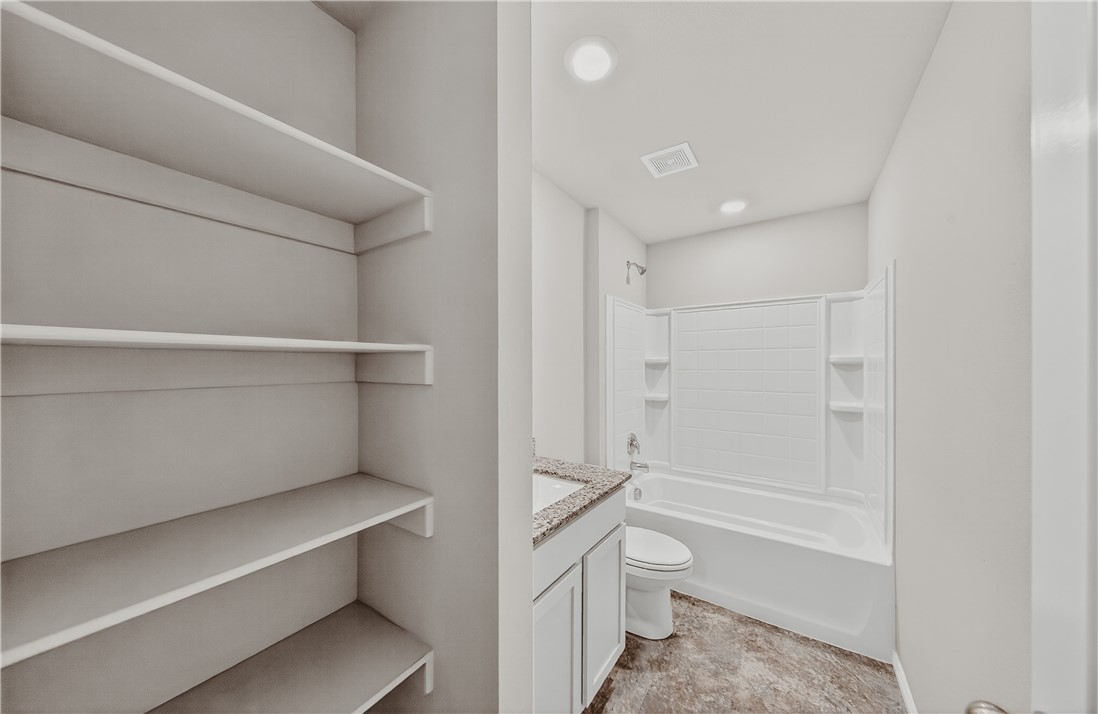 Pioneer Woods Sub Ph 4 Gentry - Residential