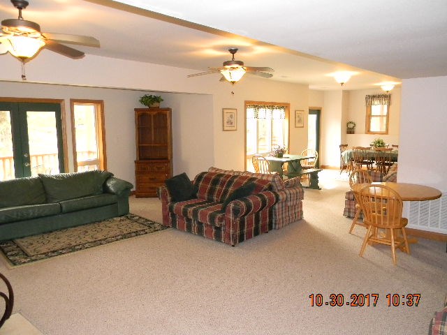 Unit 116 Holiday Island - Residential