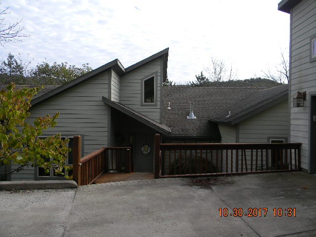 Unit 116 Holiday Island - Residential