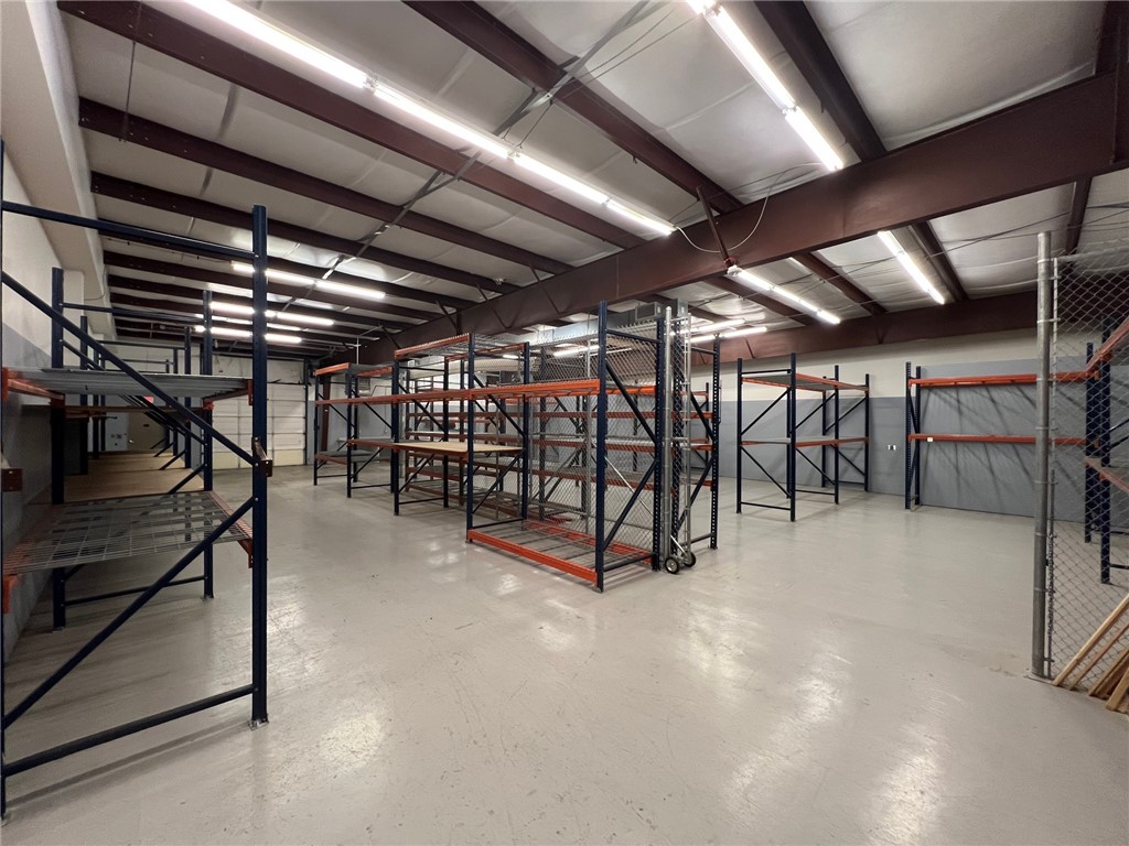 Bassett Place North Ph I Springdale - Commercial Lease