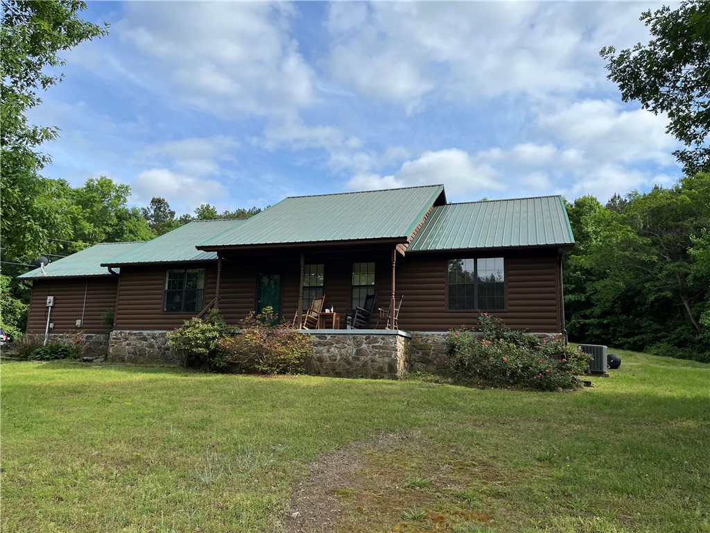 Constructed in 2002, this single-family residence, located at 771 Sr 164 in Dover, Arkansas, presents an opportunity for refined living within a thoughtfully designed structure. This property provides a sophisticated residential experience. The property features three dedicated bedrooms, offering versatile accommodations. Spanning on 3 acres, the property offers a manageable footprint for a contemporary lifestyle. We invite you to schedule a private viewing to fully appreciate the distinctive qualities of this residence.