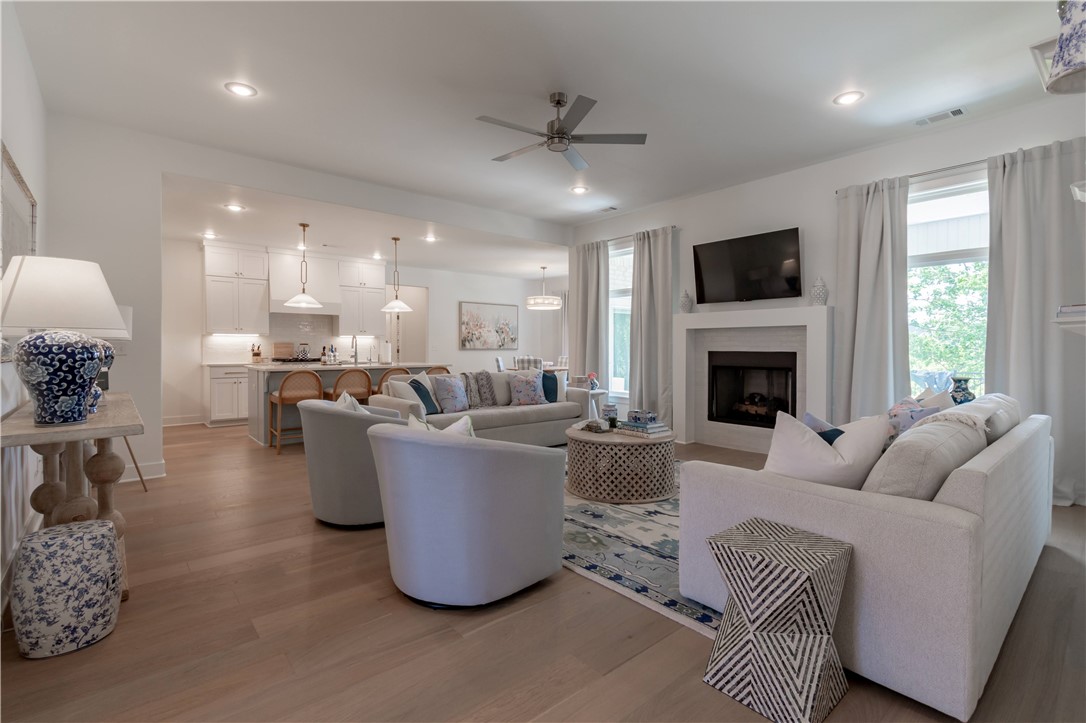 Henderson Park Sub Ph 2 - Residential Lease