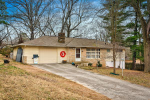 Wonderful quiet neighborhood and very comfortable home just waiting for you and your family. Home features large yard, 3 bedrooms, 2 baths, hardwood flooring and much more. You will love the open large kitchen with picture window to the back yard.