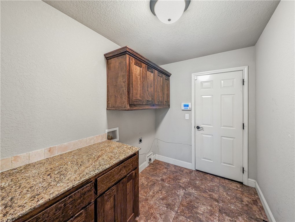 Laurynwood Estates - Residential Lease