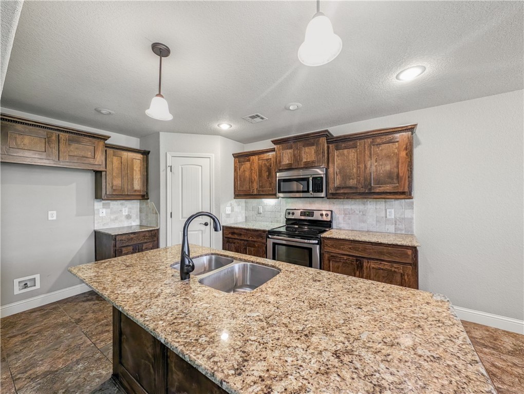 Laurynwood Estates - Residential Lease