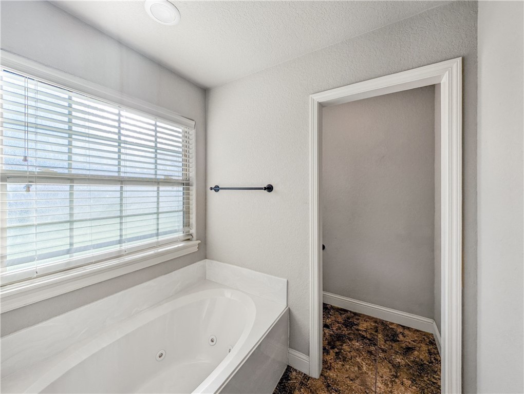 Laurynwood Estates - Residential Lease