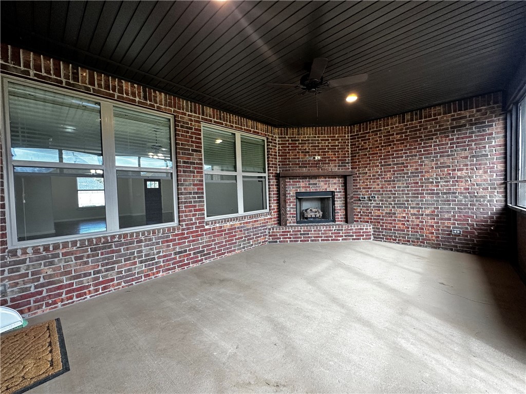 Cross Keys Sub Ph I - Residential Lease