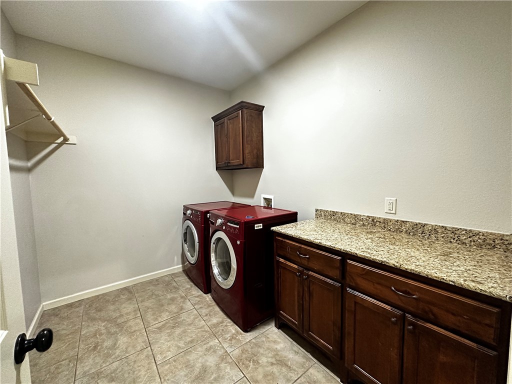 Cross Keys Sub Ph I - Residential Lease