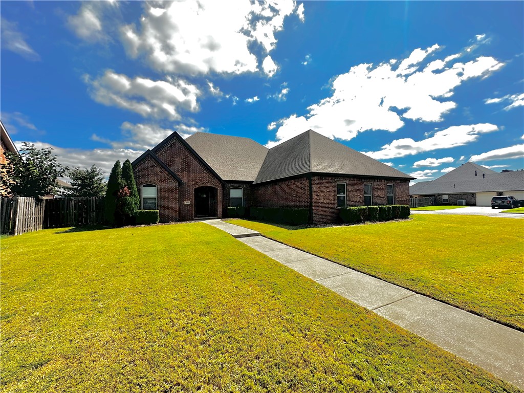 Cross Keys Sub Ph I - Residential Lease