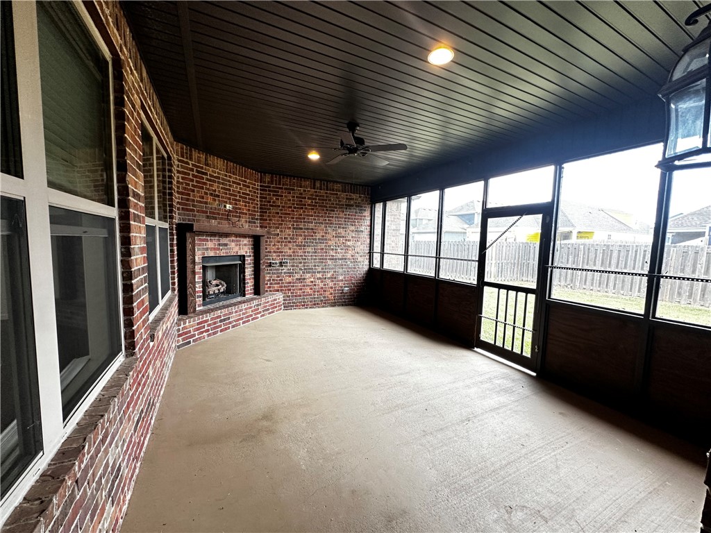 Cross Keys Sub Ph I - Residential Lease