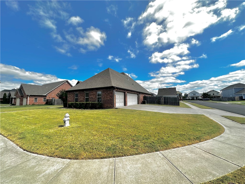 Cross Keys Sub Ph I - Residential Lease