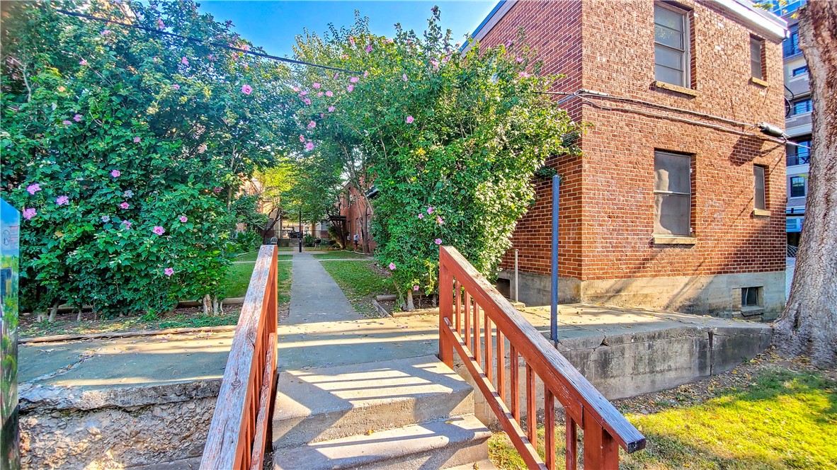 One of a kind 1 bed, 1 bath apartment ON DICKSON STREET and within walking distance to the U of A and Fayetteville Square! Apartment comes furnished and features a beautifully landscaped courtyard, tons of character, and private parking included. Fridge, water, and trash also included.  Deposit is $900. No Pets.