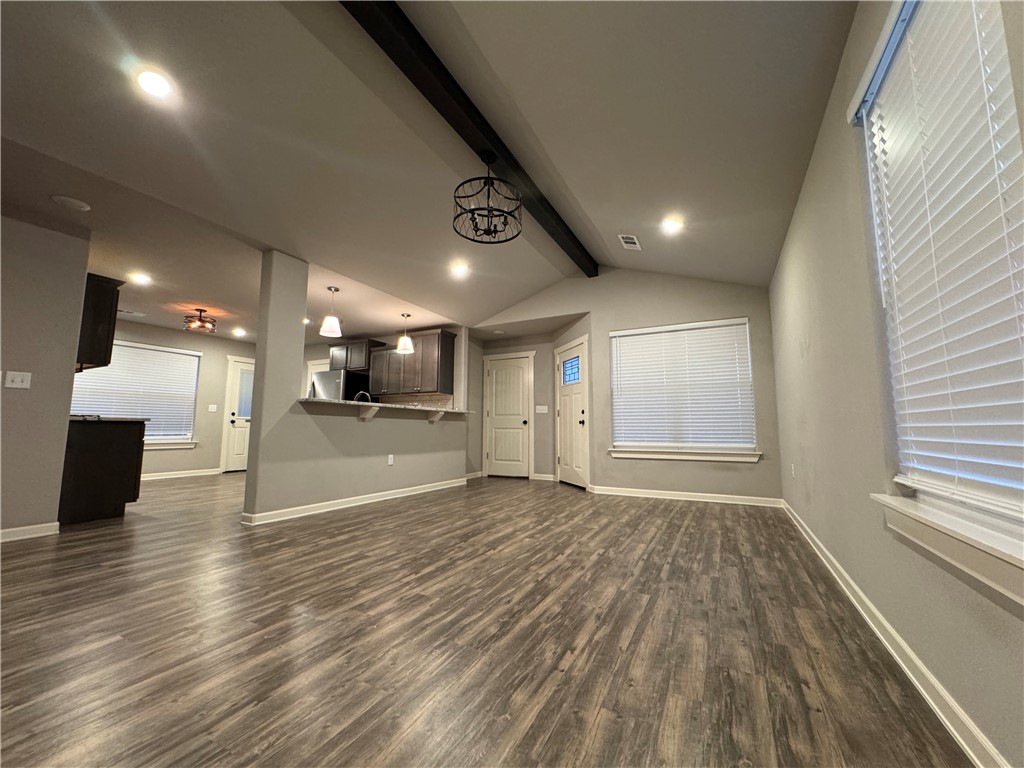 Foxbriar Phase I Rogers - Residential Lease