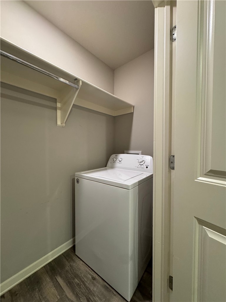Foxbriar Phase I Rogers - Residential Lease