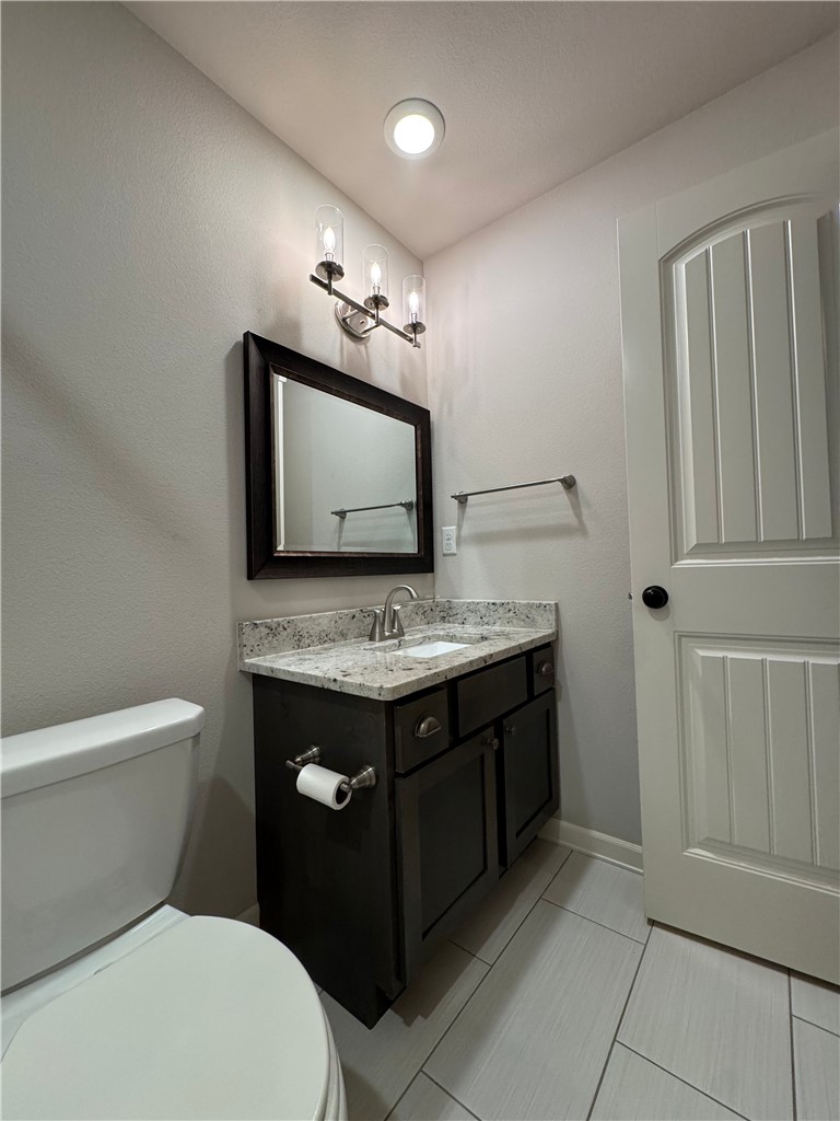 Foxbriar Phase I Rogers - Residential Lease